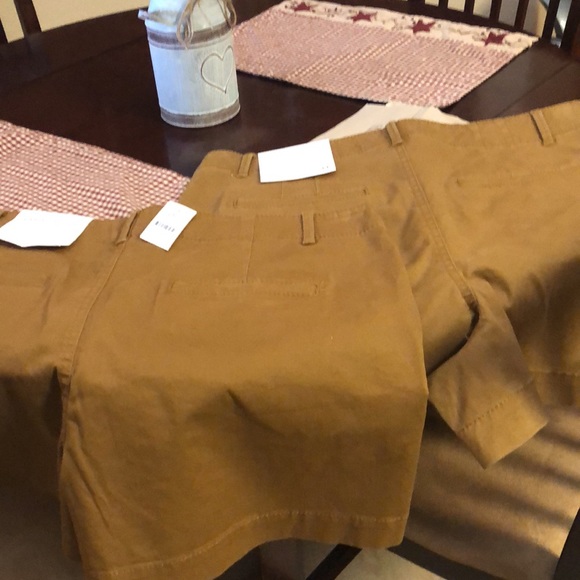 New with tags twill shorts - Picture 2 of 3